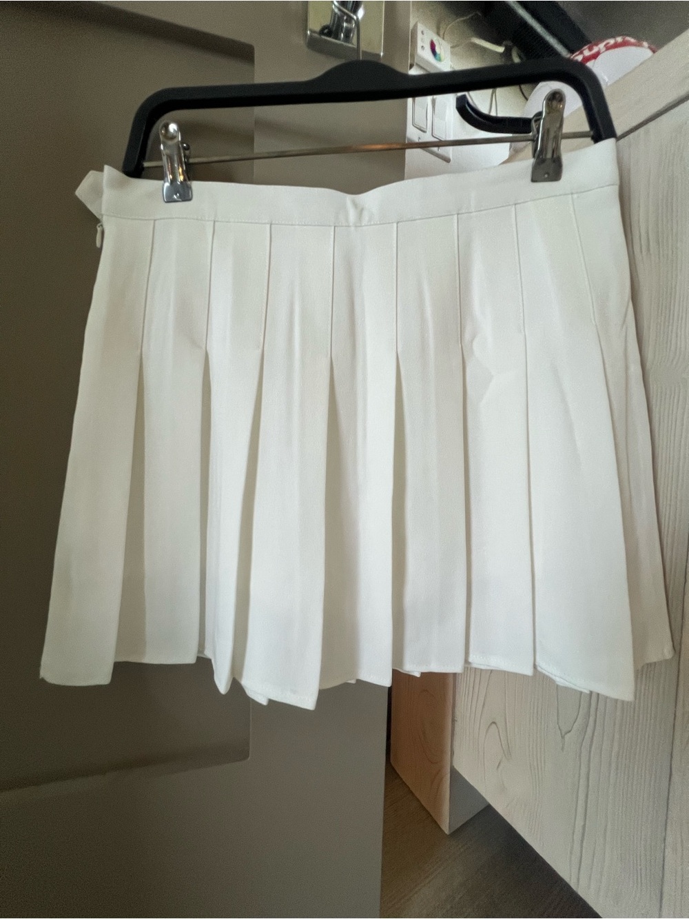 White Pleated Tennis Skirt with '87 Embroidered Detail - Picture 2 of 2